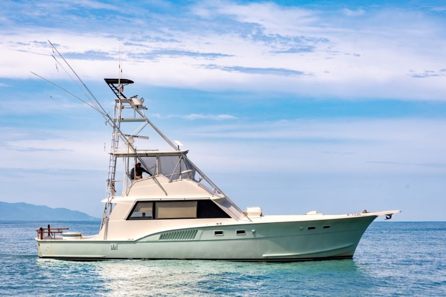 The full profile of Steel n Time, a classic 53' Hatteras